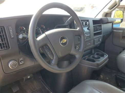 Used 2021 Chevrolet Express 2500 w/ Driver Convenience Package image 12