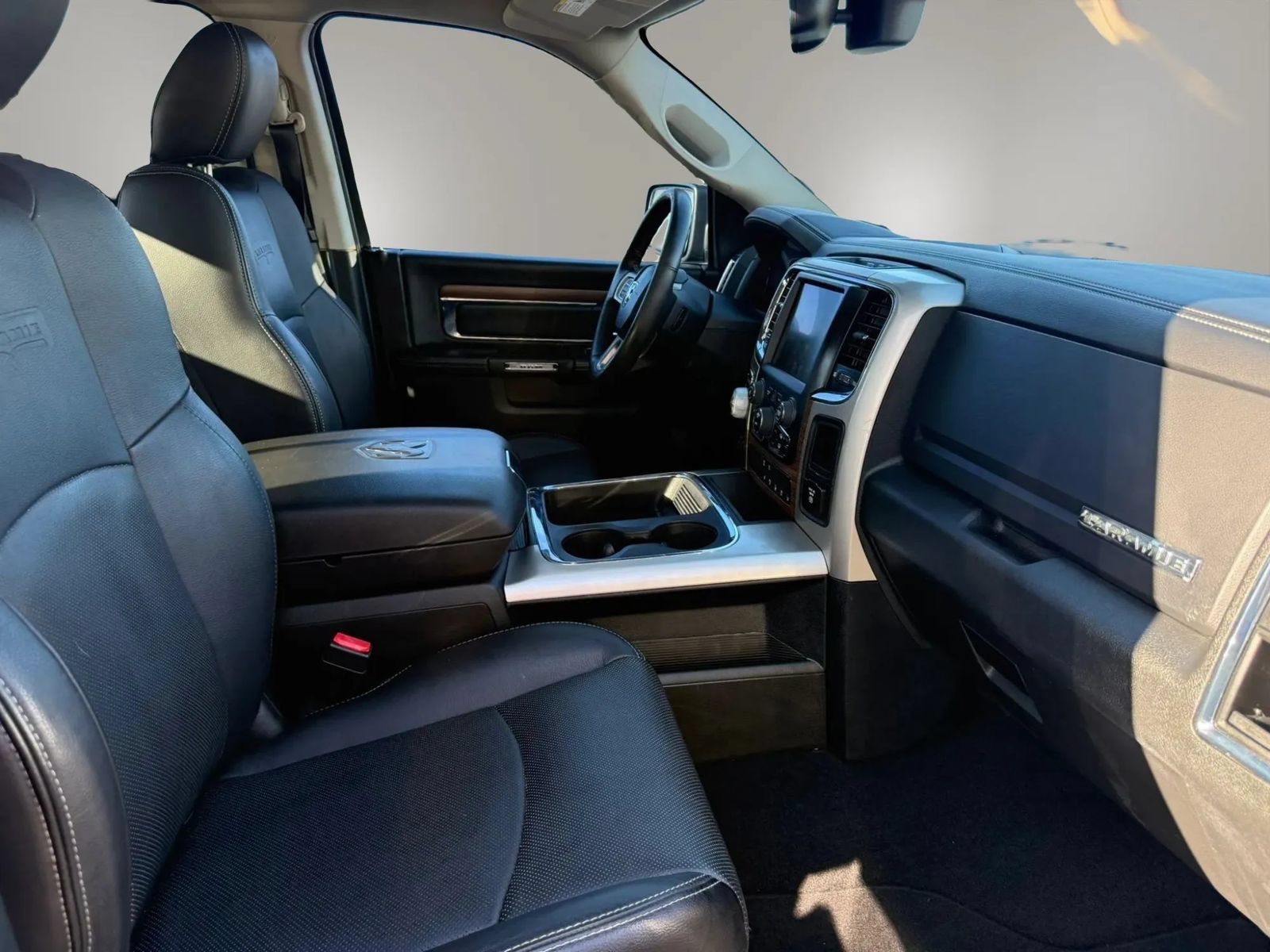Used 2016 RAM 1500 Laramie w/ Convenience Group AWD/4WD image 53