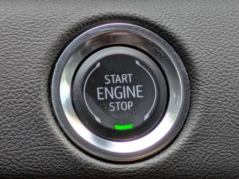 Used 2024 Cadillac Escalade ESV Premium Luxury w/ Performance Package AWD/4WD image 30