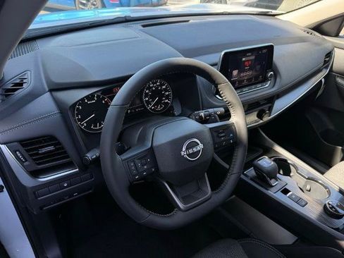New 2026 Nissan Rogue SV AWD/4WD image 17