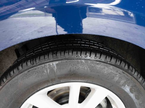 Used 2025 Toyota Camry LE image 29