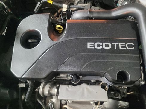 Used 2022 Chevrolet Equinox LT FWD image 30