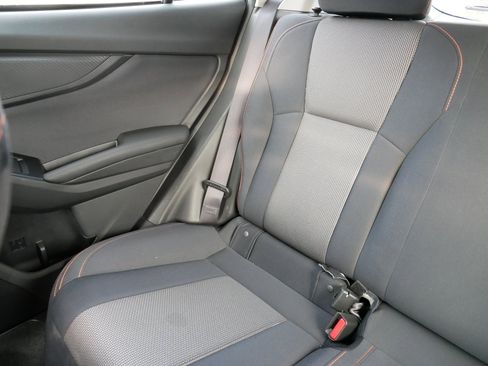 Used 2023 Subaru Crosstrek 2.0i Premium image 12