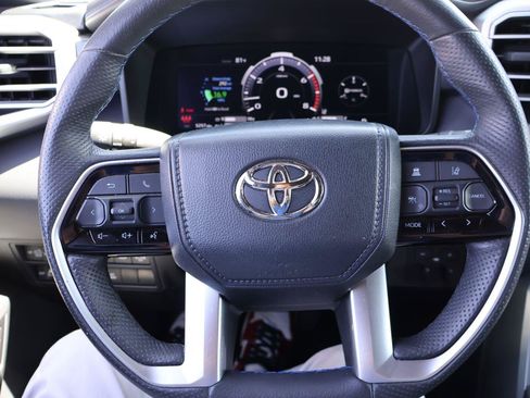 Used 2024 Toyota Tundra Platinum AWD/4WD image 34