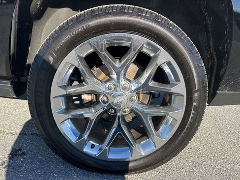 Used 2019 Cadillac Escalade Platinum image 37