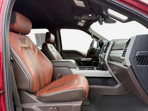 Used 2019 Ford F250 King Ranch w/ Snow Plow Prep Package image 21