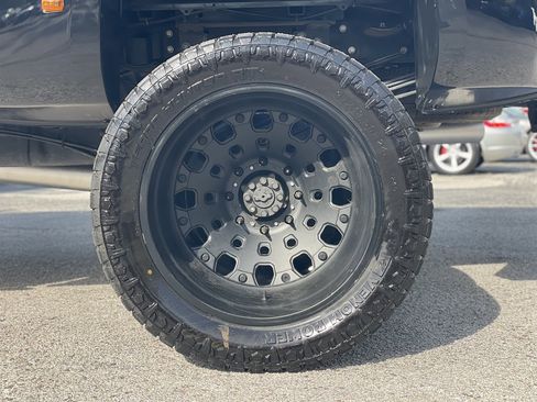 Used 2018 GMC Sierra 3500 Denali w/ Duramax Plus Package AWD/4WD image 40