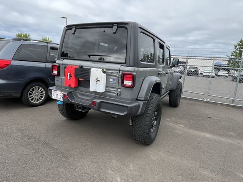 Used 2023 Jeep Wrangler Unlimited w/ Convenience Group AWD/4WD image 4