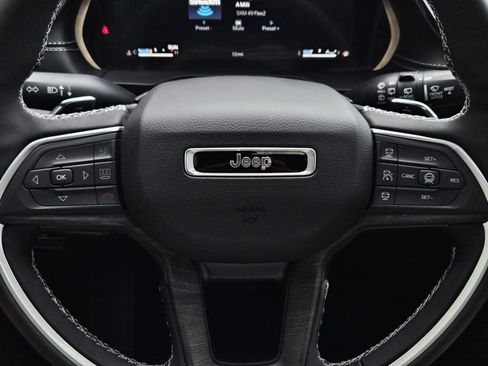 New 2026 Jeep Grand Cherokee Limited w/ Limited Altitude Package RWD image 22