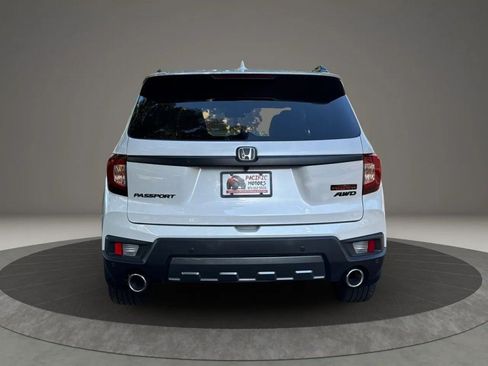 Used 2023 Honda Passport TrailSport image 11