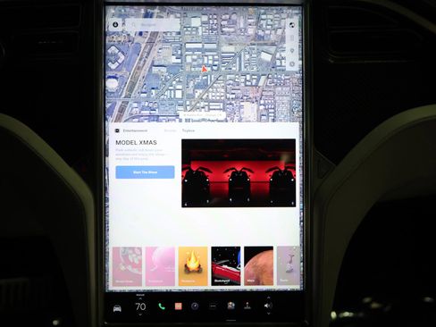 Used 2016 Tesla Model X Performance image 68