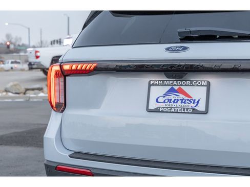 New 2026 Ford Explorer ST-Line w/ ST-Line Street Pack image 32