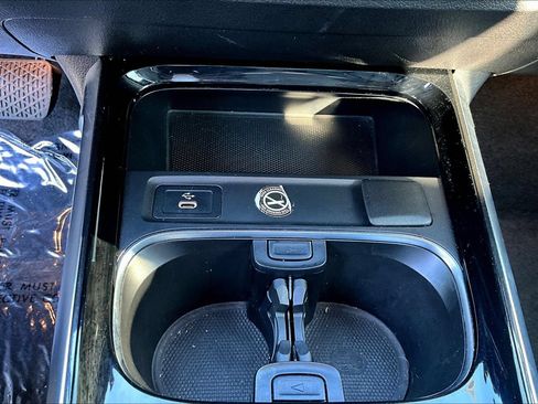 Used 2025 Mercedes-Benz GLB 250 image 19