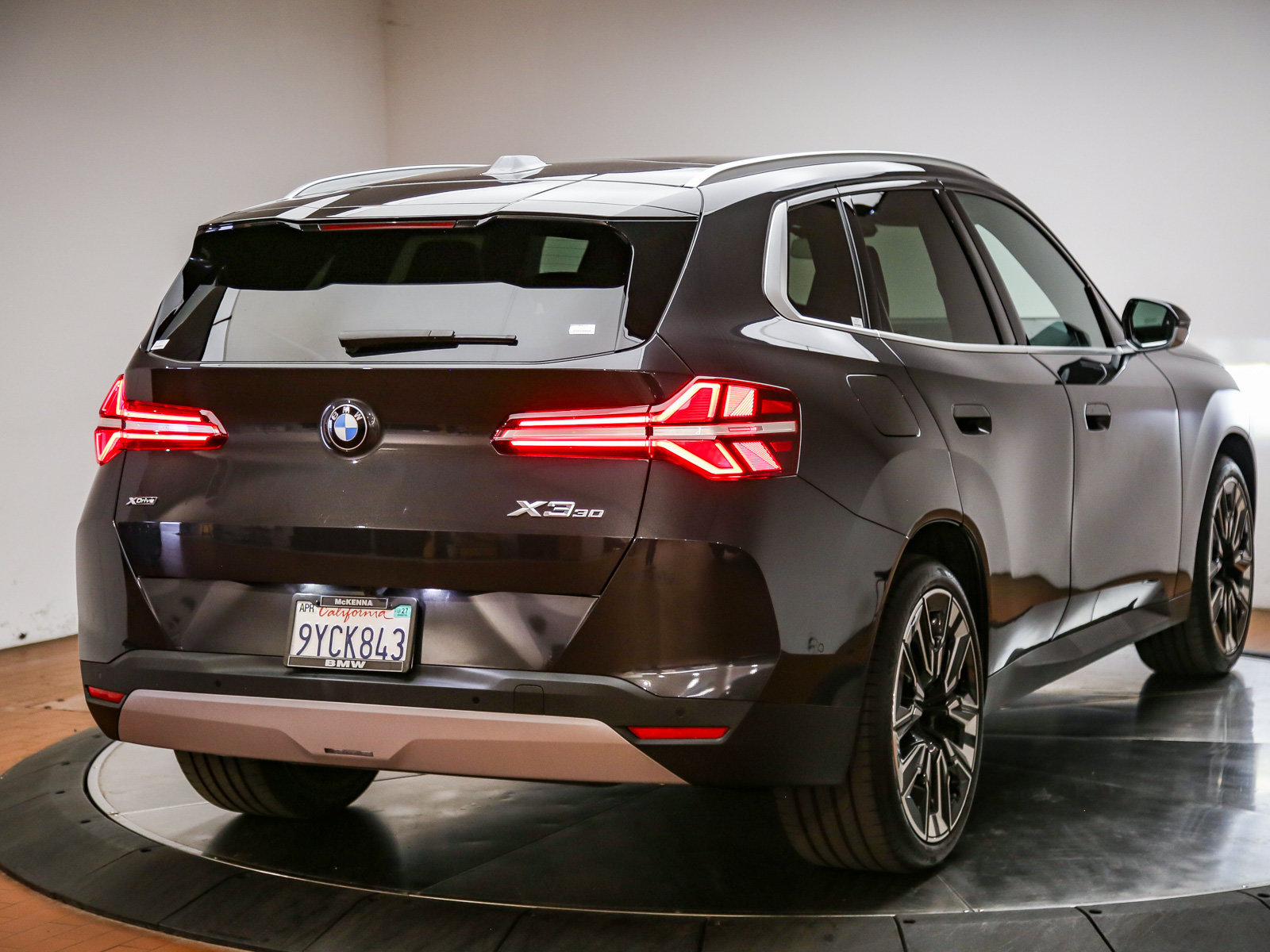Used 2026 BMW X3 xDrive30i w/ Convenience Package AWD/4WD image 7