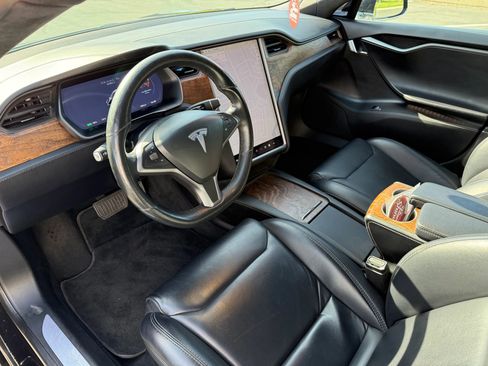 Used 2018 Tesla Model S 100D image 11