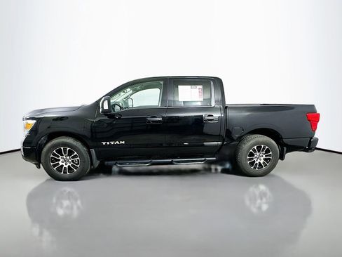 Used 2024 Nissan Titan SV w/ SV Convenience Package image 5