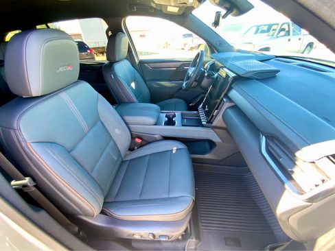 New 2026 GMC Acadia AT4 w/ LPO, Floor Liner Package image 26