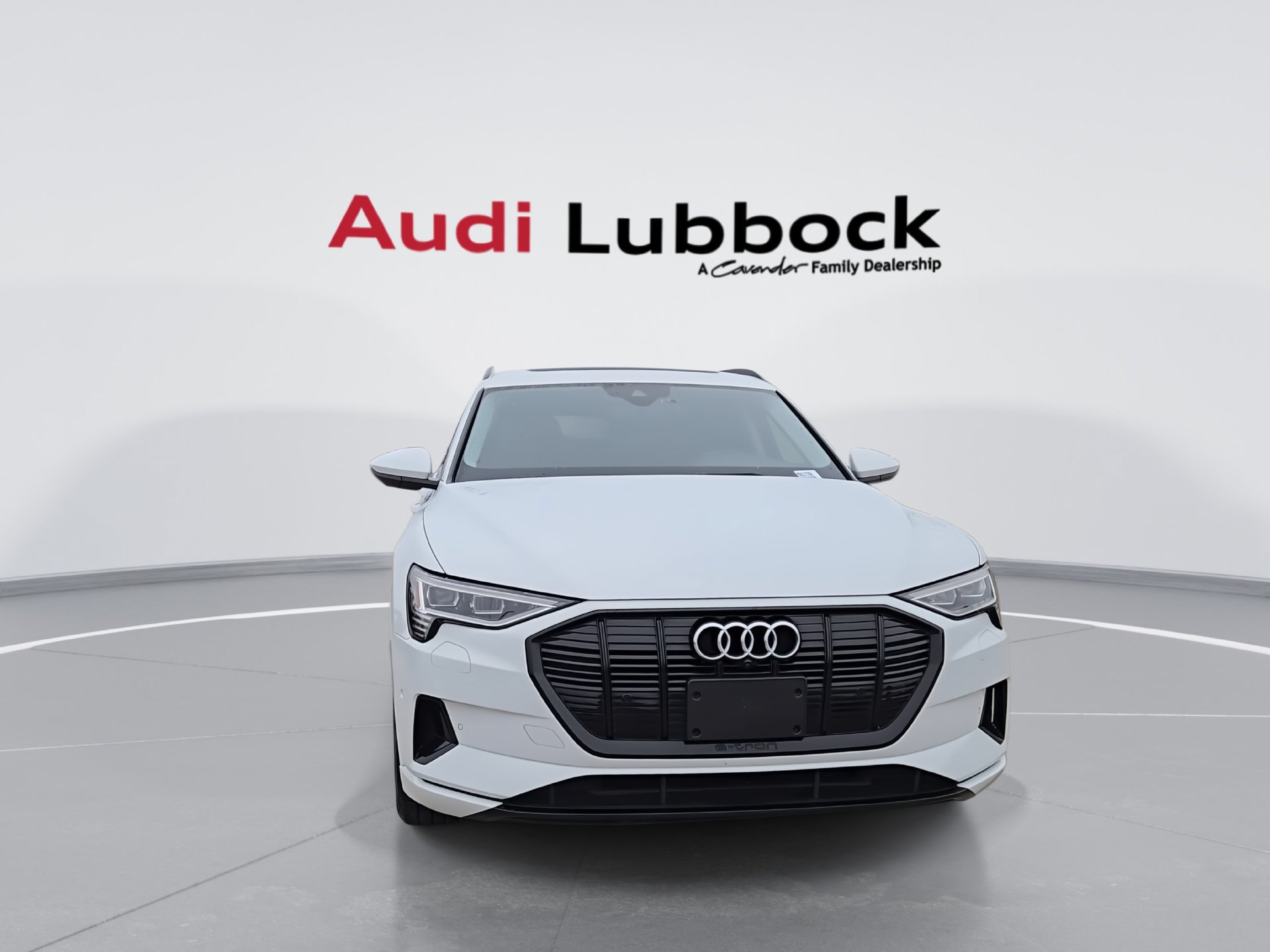 Used 2021 Audi e-tron Premium Plus w/ Premium Plus Package AWD/4WD image 3