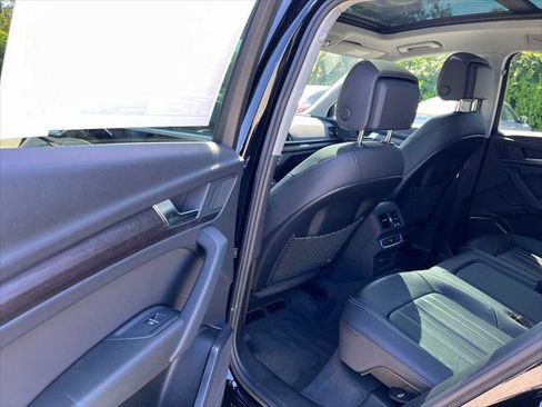 Used 2024 Audi Q5 2.0T Premium w/ Convenience Package image 44