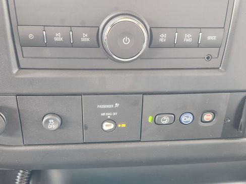 New 2025 Chevrolet Express 3500 w/ Power Convenience Package image 19