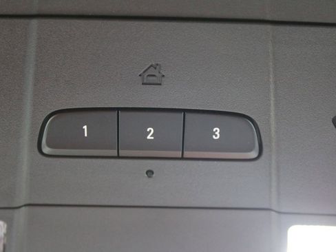 Used 2025 Chevrolet Blazer RS image 55