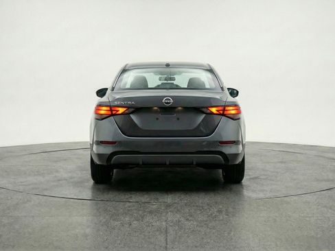 Used 2025 Nissan Sentra SV image 7