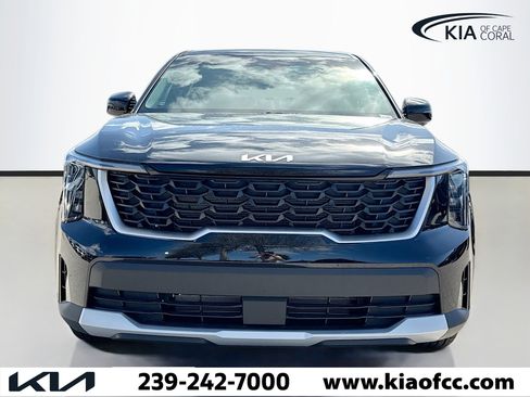New 2026 Kia Sorento LX image 7