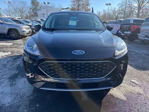 Certified 2022 Ford Escape SE w/ Cold Weather Package image 3
