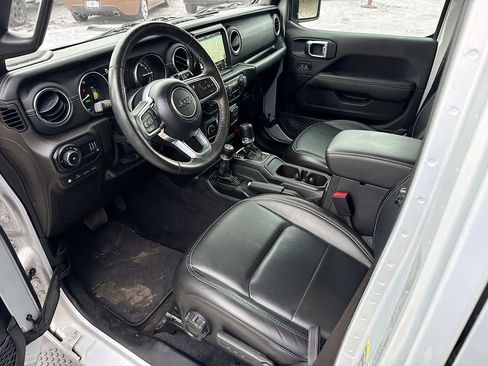 Used 2023 Jeep Wrangler Unlimited Sahara w/ Cold Weather Group image 25