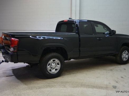 Used 2020 Toyota Tacoma SR image 24