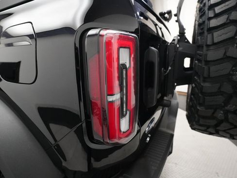 Used 2021 Ford Bronco Badlands image 30