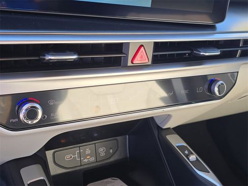 New 2026 Kia Sorento S image 24