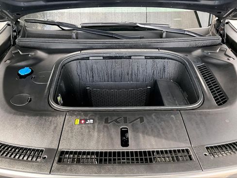 Used 2024 Kia EV9 Light Long Range RWD image 31