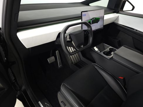 Used 2024 Tesla Cybertruck AWD Crew Cab image 14