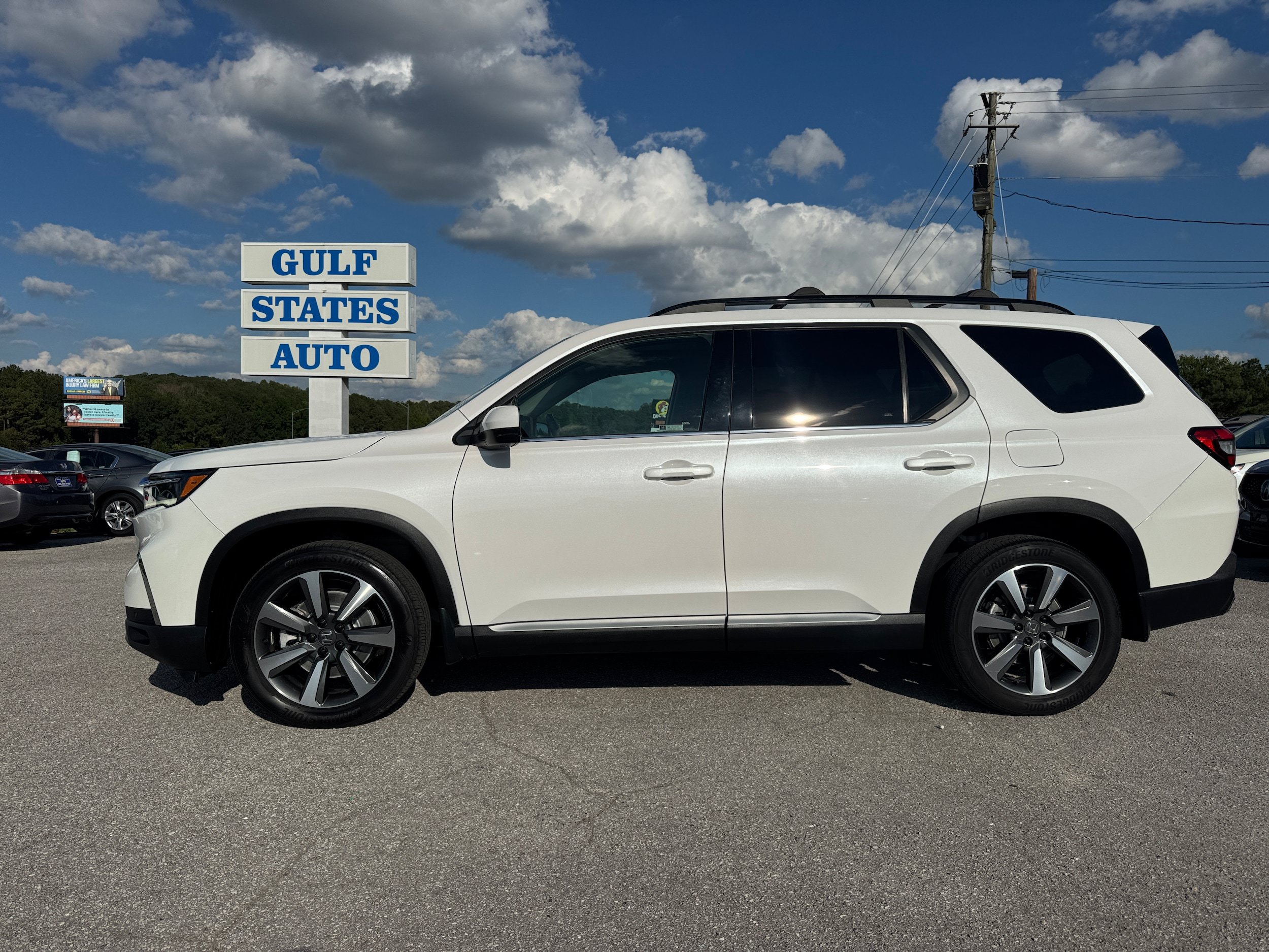 Used 2023 Honda Pilot Elite image 1