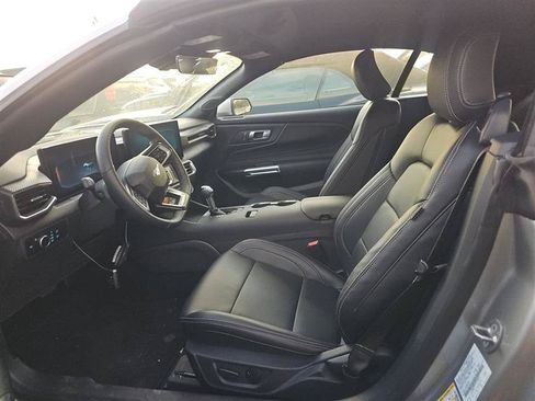 Used 2026 Ford Mustang Premium RWD image 9