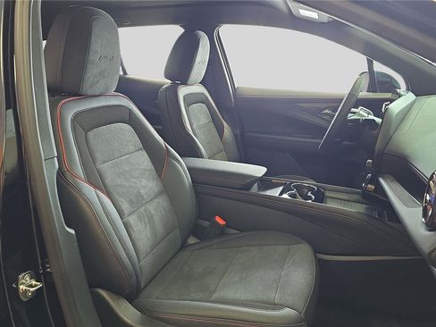 Used 2025 Chevrolet Blazer EV RS image 12