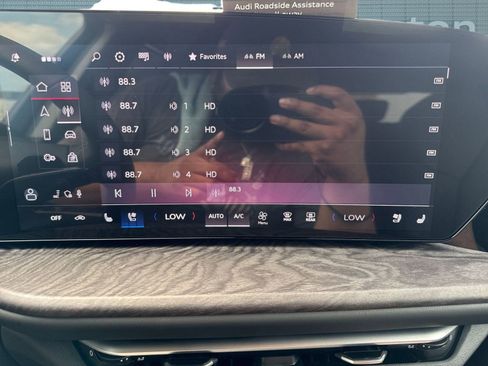 New 2025 Audi Q5 Premium Plus image 23