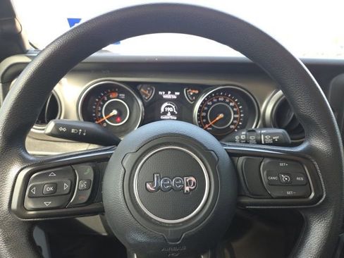 Used 2021 Jeep Wrangler Sport image 11