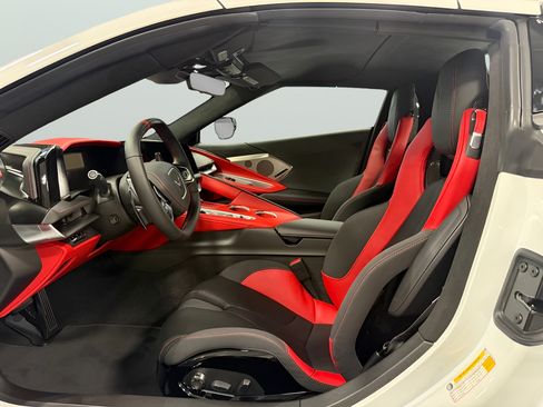 Used 2026 Chevrolet Corvette Stingray Premium Conv w/ Z51 Performance Package RWD image 11