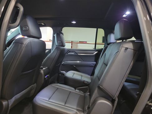 New 2026 GMC Acadia Elevation w/ Black Edition image 6