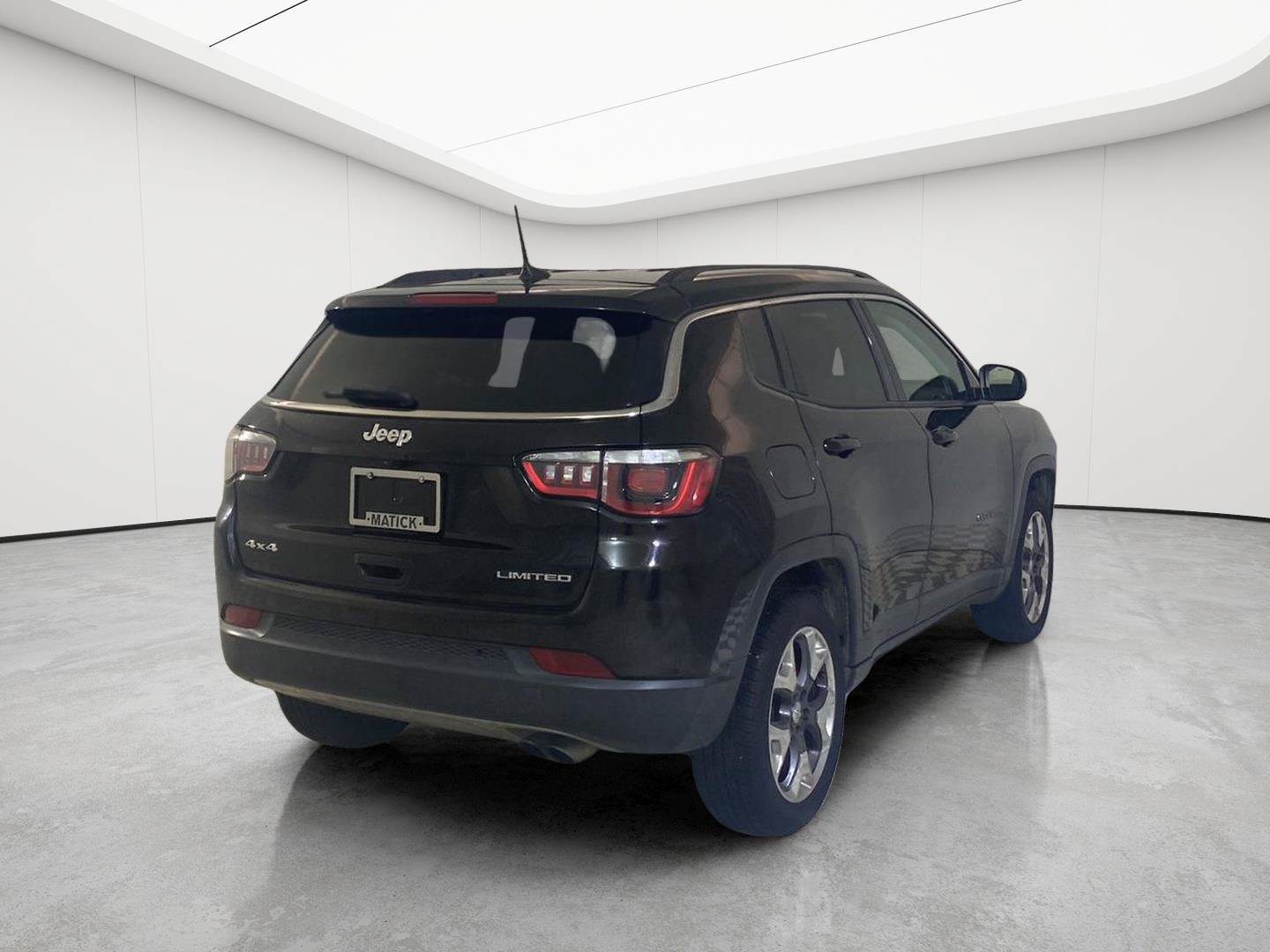 Used 2019 Jeep Compass Limited AWD/4WD image 6