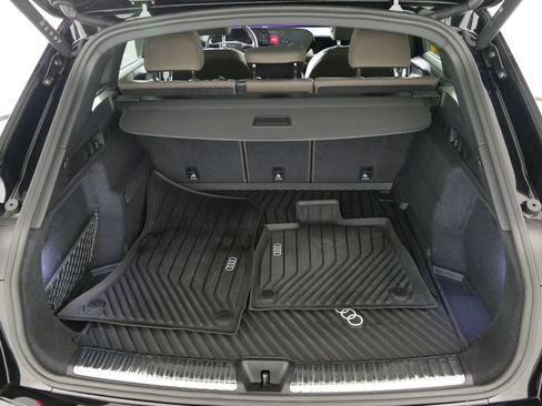 Certified 2025 Audi Q5 Premium w/ Convenience Package AWD/4WD image 30