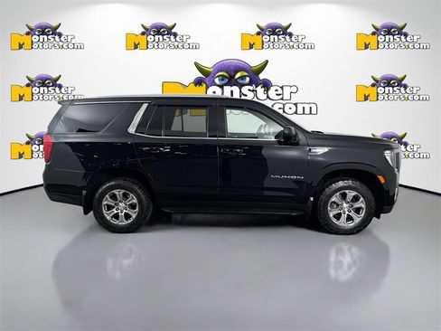 Used 2024 GMC Yukon SLE image 4