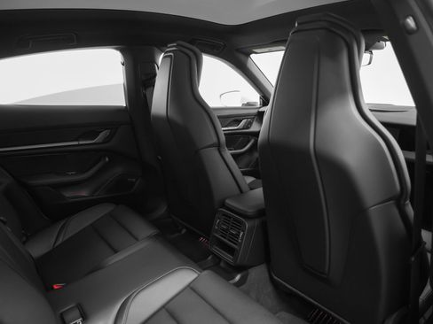 Certified 2025 Porsche Taycan AWD/4WD image 28