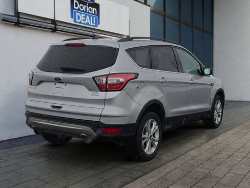 Used 2018 Ford Escape SEL image 3