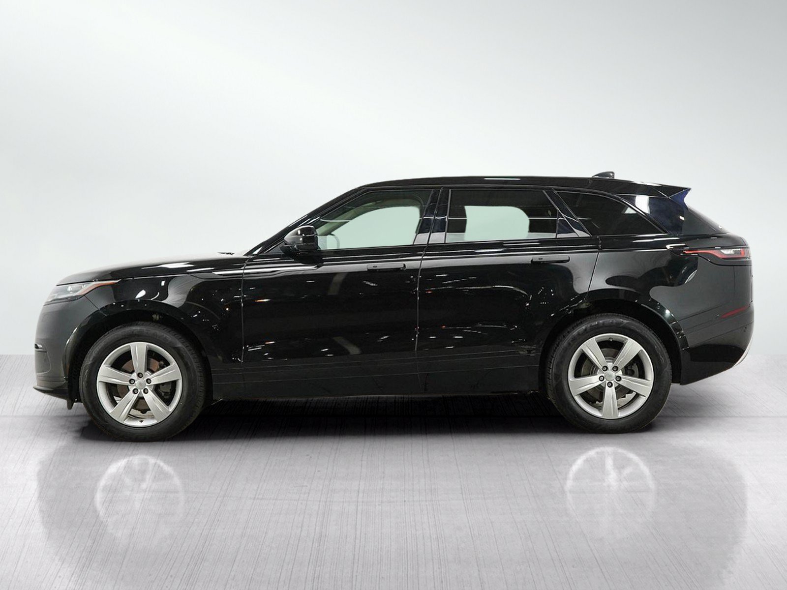 Used 2020 Land Rover Range Rover Velar S AWD/4WD image 2