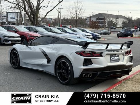 Used 2022 Chevrolet Corvette Stingray Premium Cpe w/ Engine Appearance Package image 4