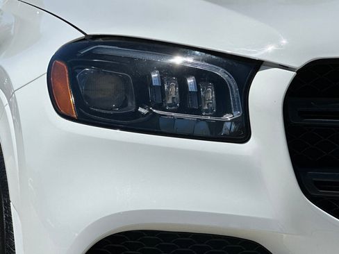 Used 2022 Mercedes-Benz GLS 450 4MATIC image 10