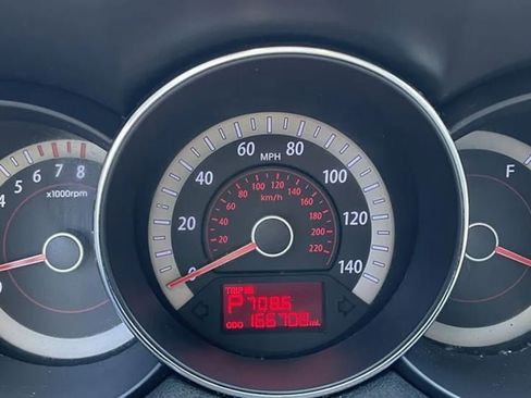 Used 2013 Kia Forte EX image 25